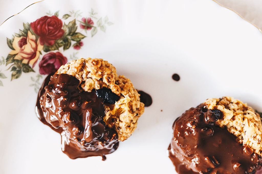 15 Minuten Vegane Schoko Haferflockenkekse ohne industriellen Zucker