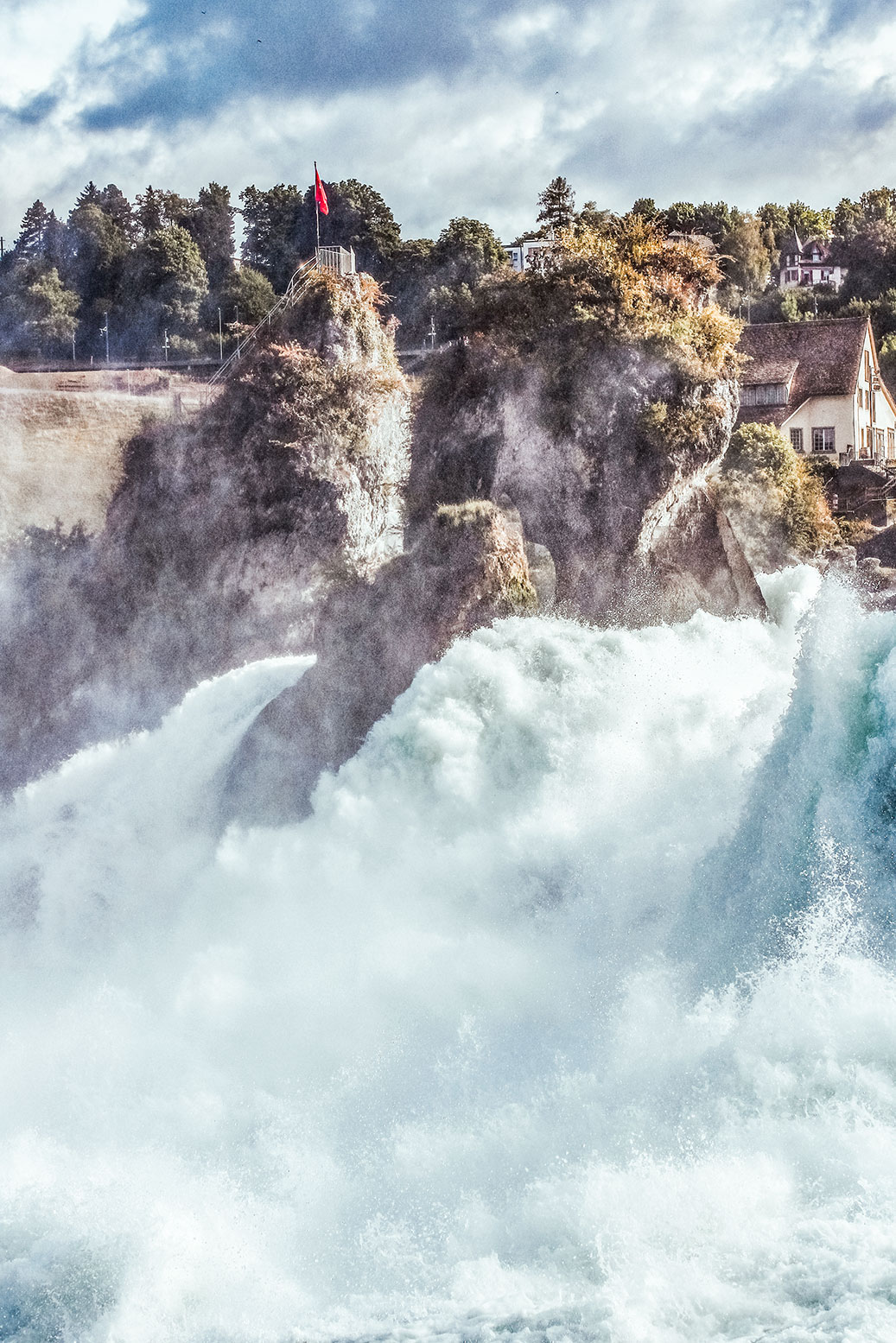 rheinfall-schweiz-wasserfall-österreich