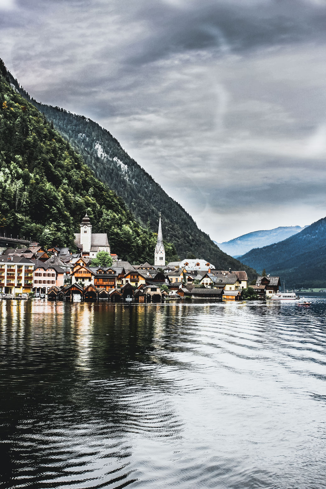 Hallstatt im Sommer Gewitter Landschaften Landschaftsbild